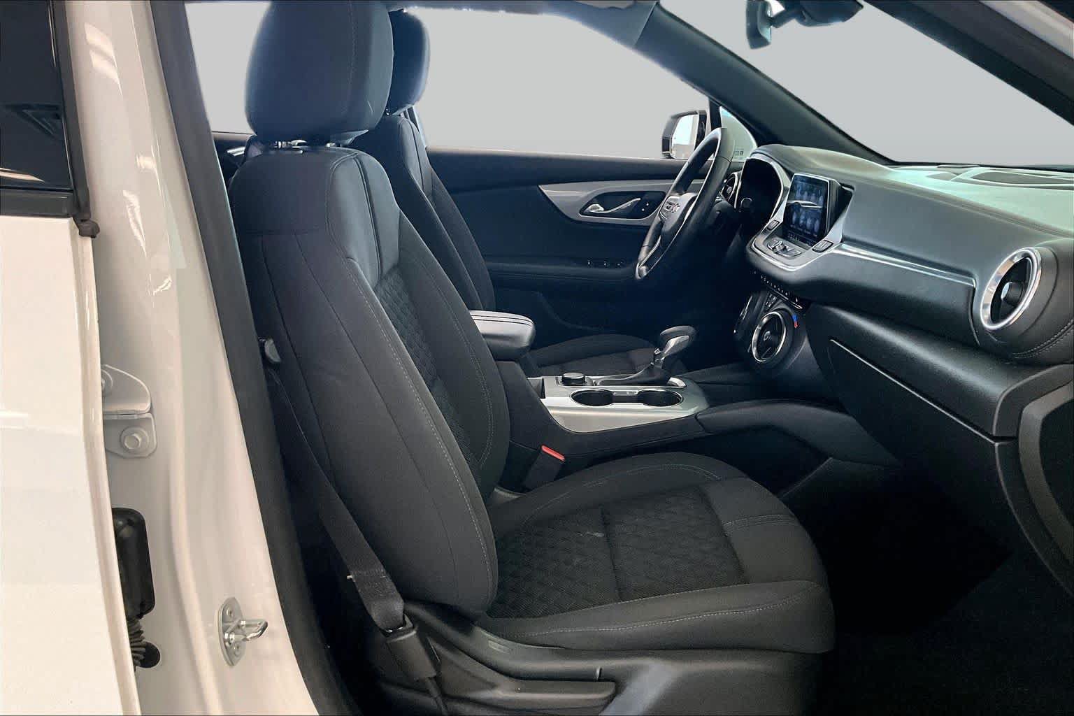 Used 2022 Chevrolet Blazer LT FWD image 8
