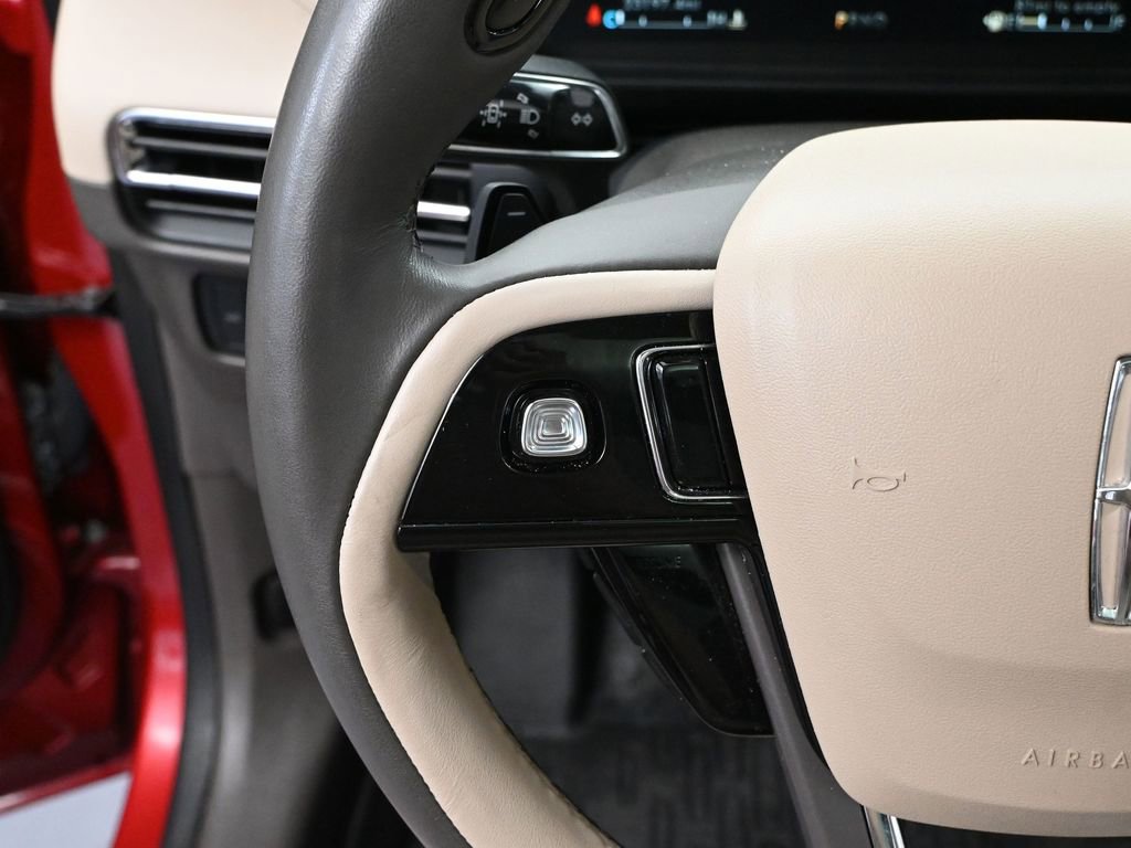 Used 2022 Lincoln Corsair Reserve w/ Equipment Group 201A image 30