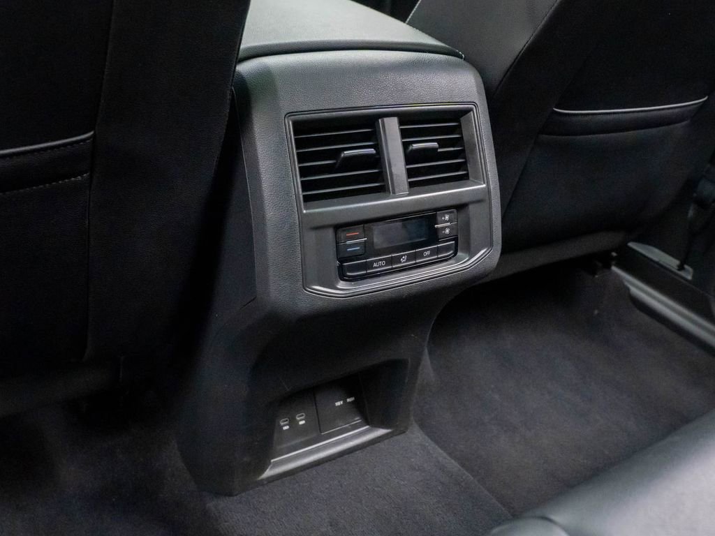 Used 2023 Volkswagen Atlas SEL image 21