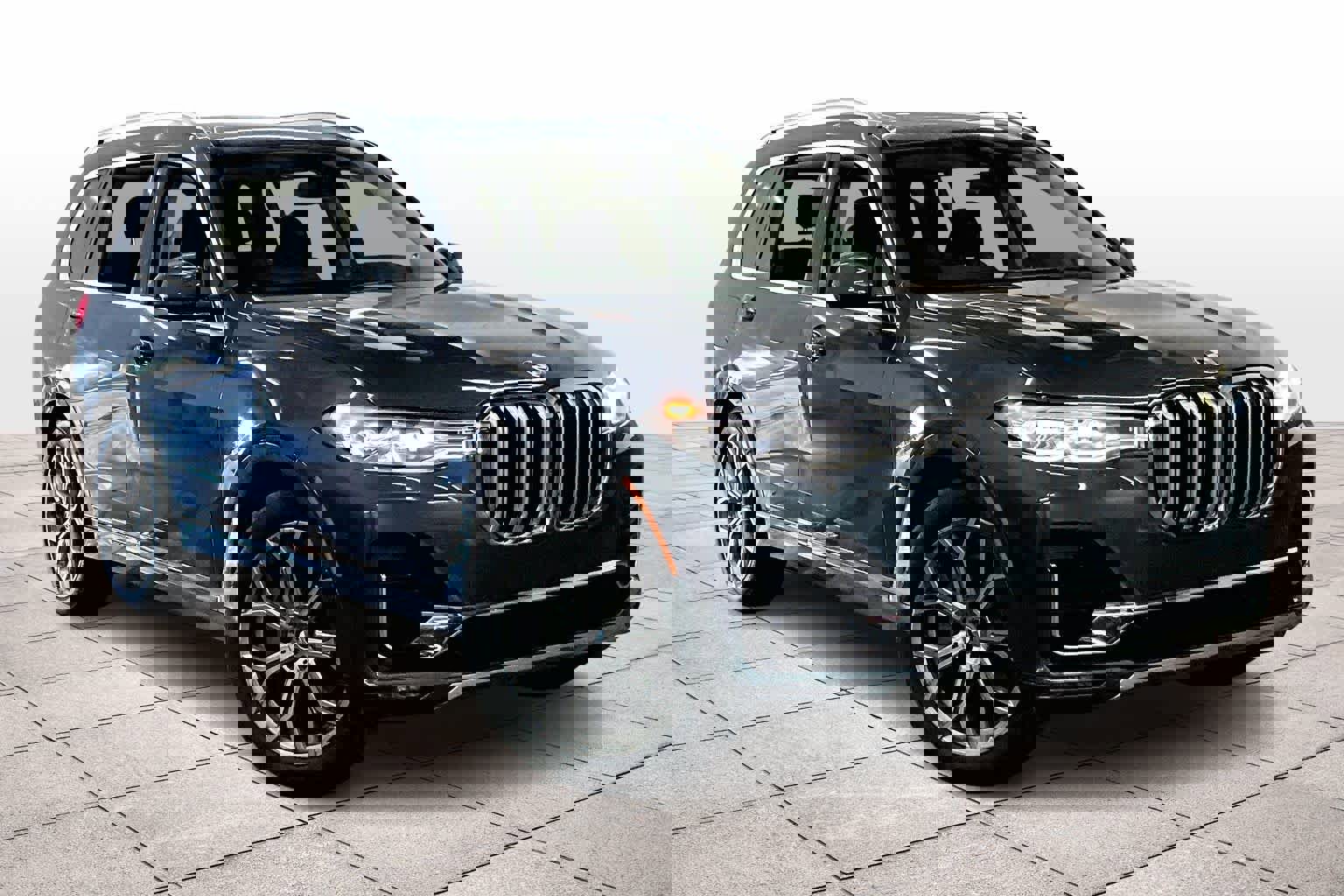 Used 2020 BMW X7 xDrive40i w/ Premium Package image 2