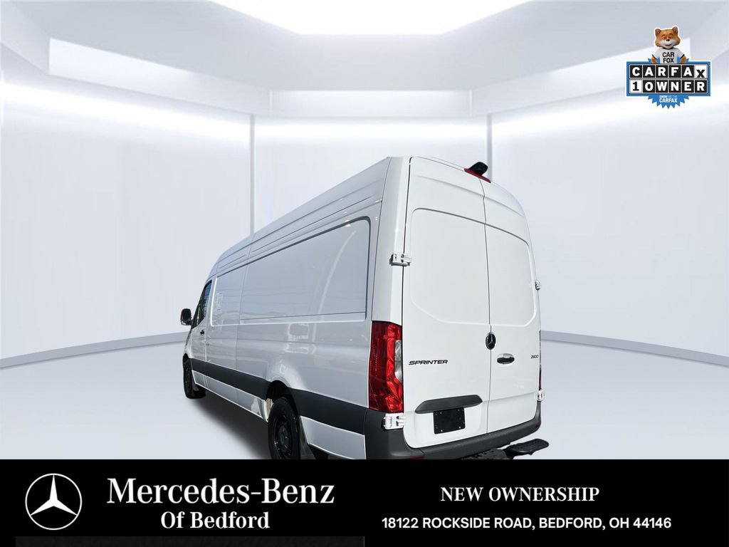 Used 2025 Mercedes-Benz Sprinter 2500 image 3