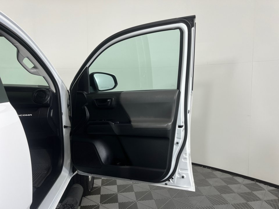 Used 2021 Toyota Tacoma SR w/ SR Convenience Package RWD image 33