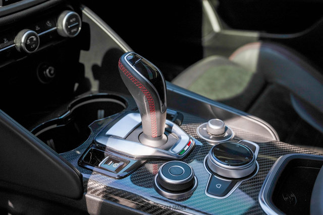 Used 2020 Alfa Romeo Giulia Quadrifoglio w/ Nero Edizione image 19