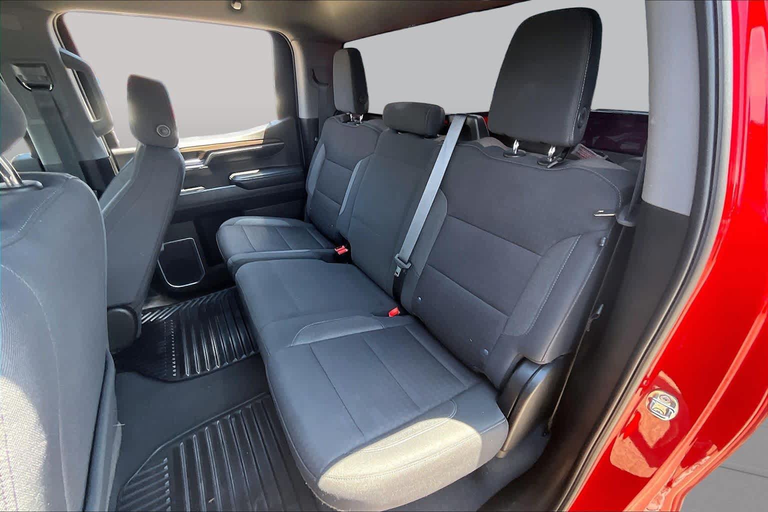 Used 2022 Chevrolet Silverado 1500 LT RWD image 14