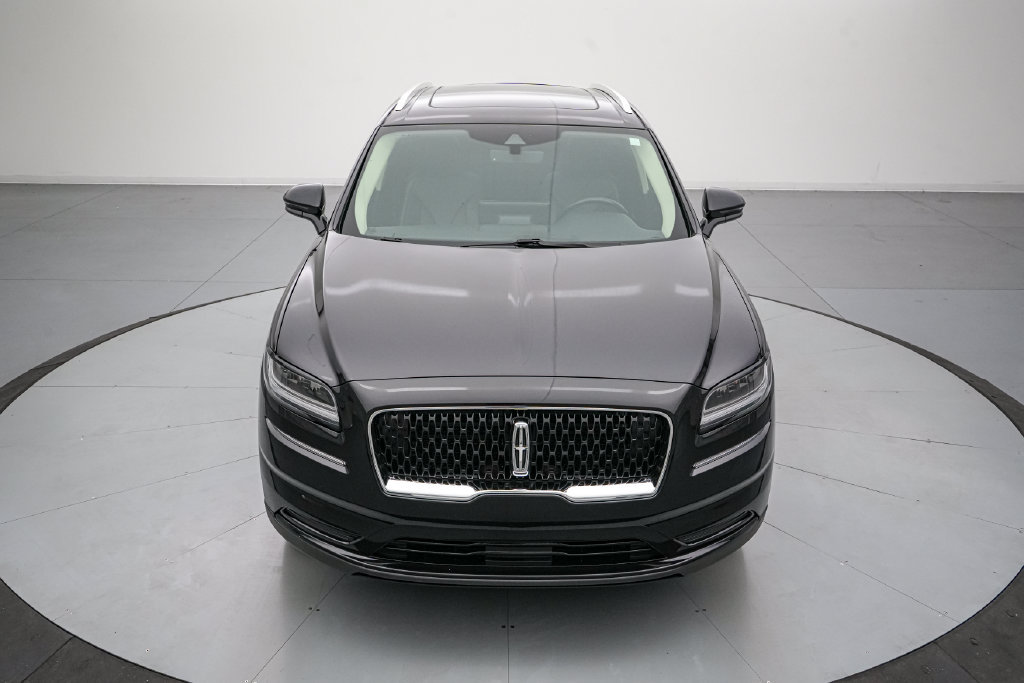Used 2023 Lincoln Nautilus Reserve w/ Monochromatic Package AWD/4WD image 9
