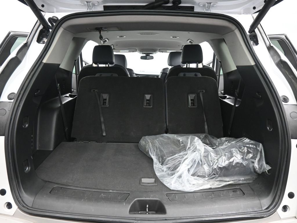 Used 2020 Buick Enclave Essence w/ LPO, Floor Liner Package FWD image 19