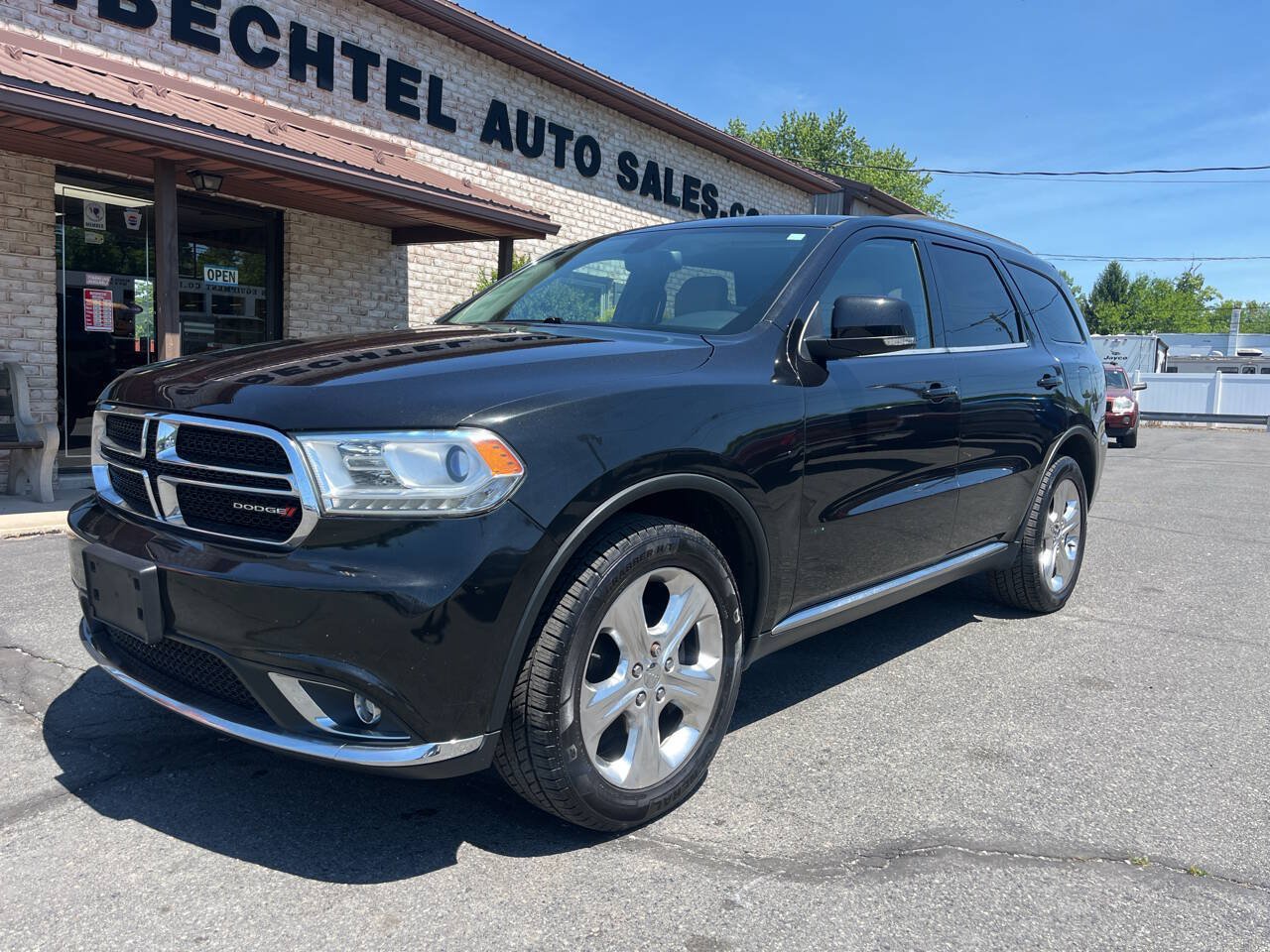 Used 2015 Dodge Durango Limited w/ Premium Group AWD/4WD image 2