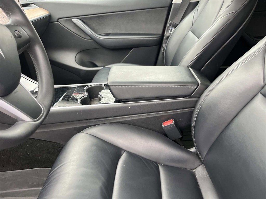 Used 2021 Tesla Model Y Long Range image 20