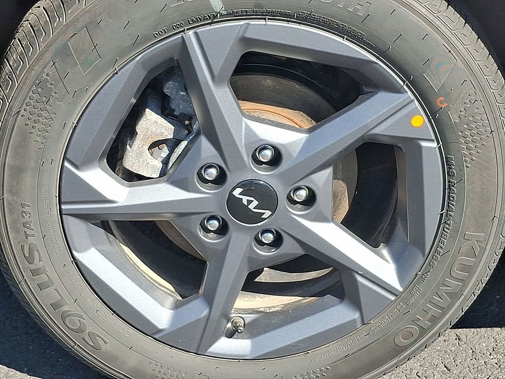 Certified 2025 Kia K4 LXS image 9