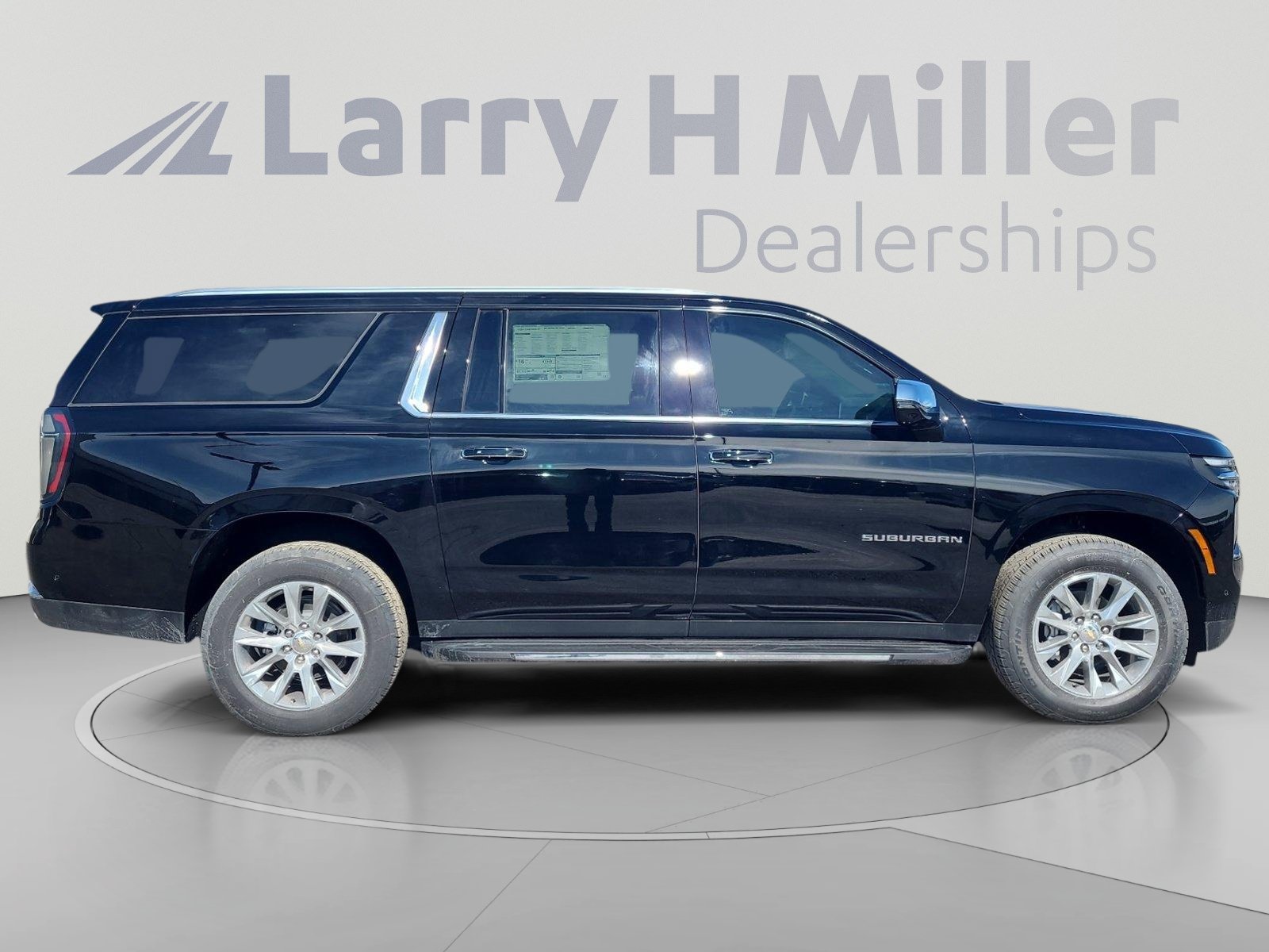 New 2026 Chevrolet Suburban Premier w/ Sun And Tow Package AWD/4WD image 6