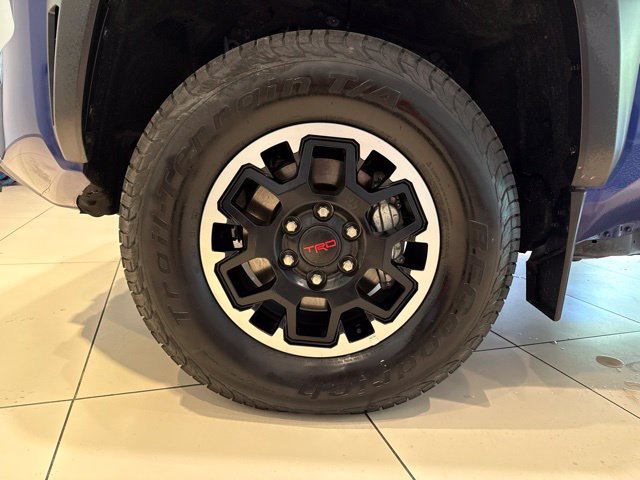 Used 2024 Toyota Tacoma TRD Off-Road w/ TRD Off Road Upgrade Package AWD/4WD image 9