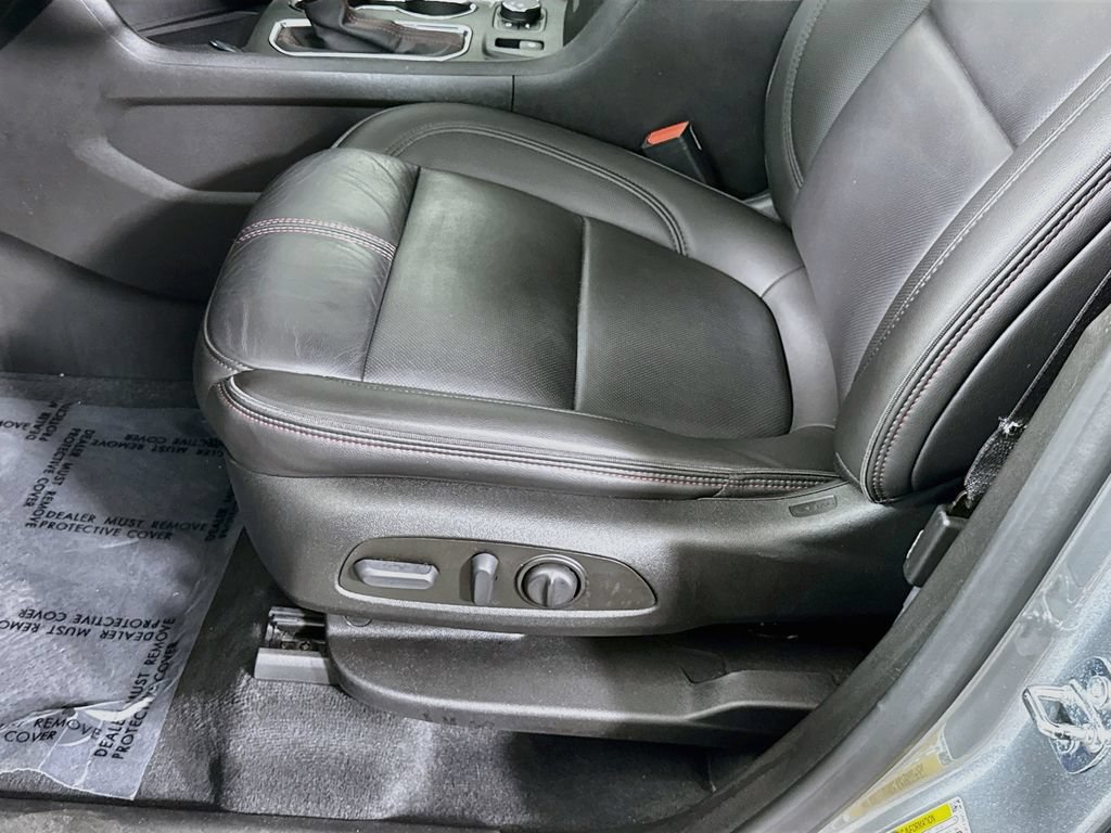 Used 2023 Chevrolet Traverse RS AWD/4WD image 26