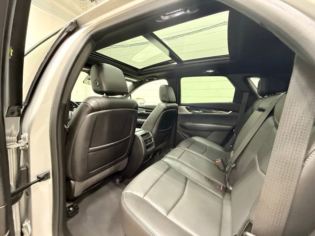 Used 2020 Cadillac XT5 Premium Luxury w/ LPO, Floor Liner Package image 31