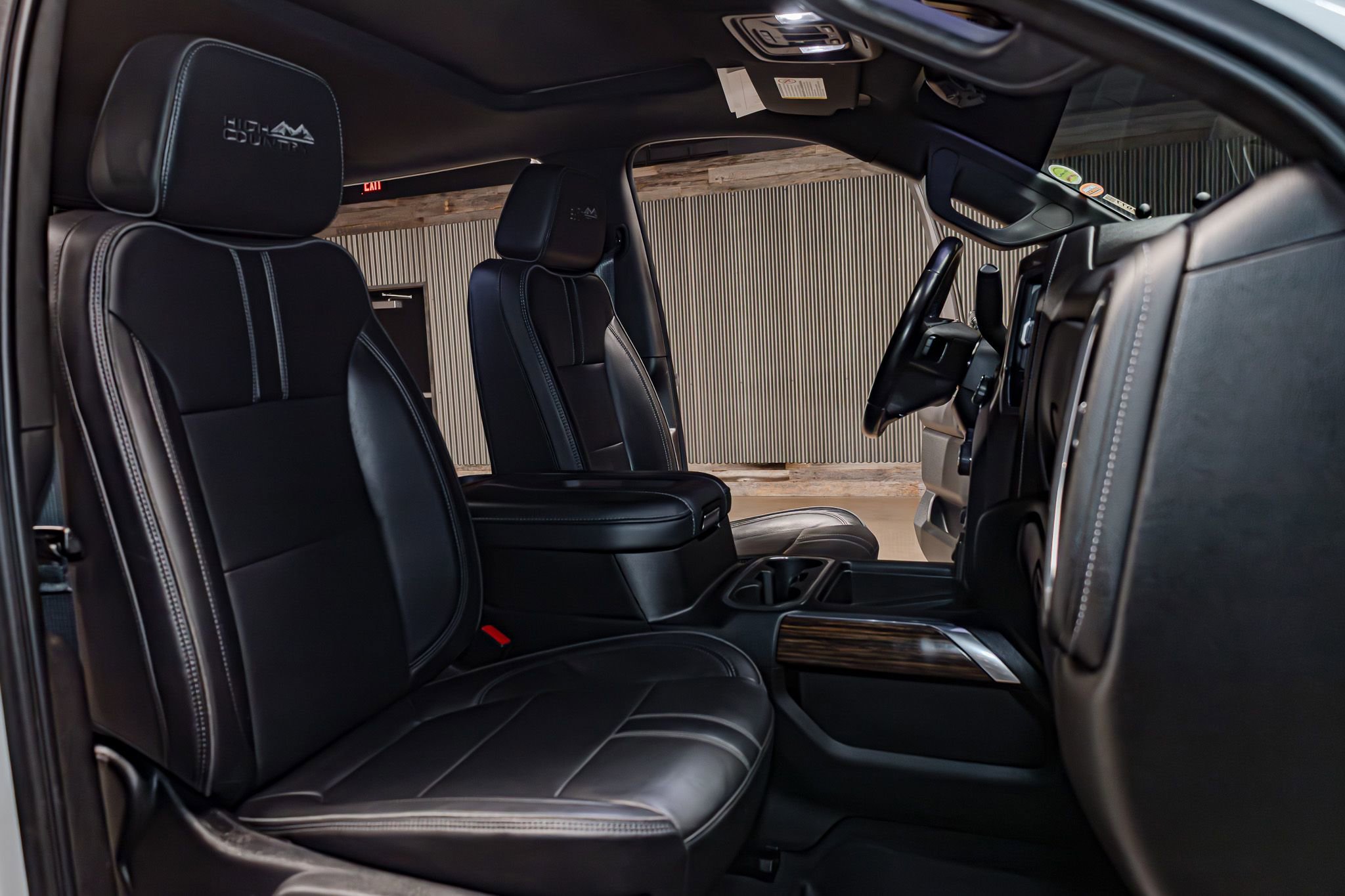 Used 2021 Chevrolet Silverado 3500 High Country image 26