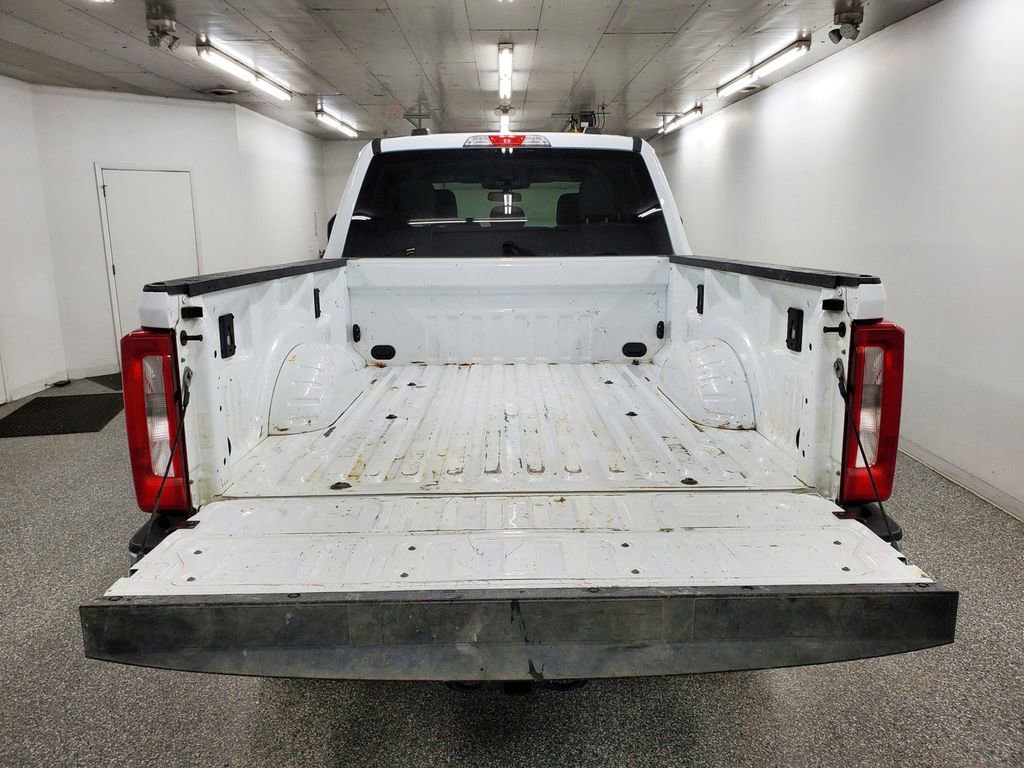 Used 2023 Ford F350 XLT w/ FX4 Off-Road Package image 6