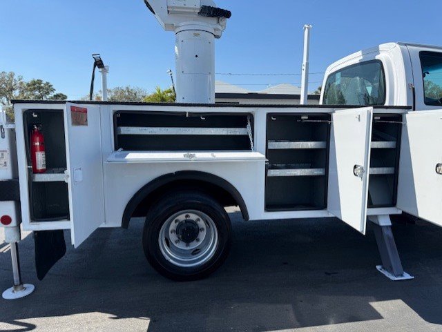 Used 2006 GMC TopKick C4500 2WD Regular Cab image 11