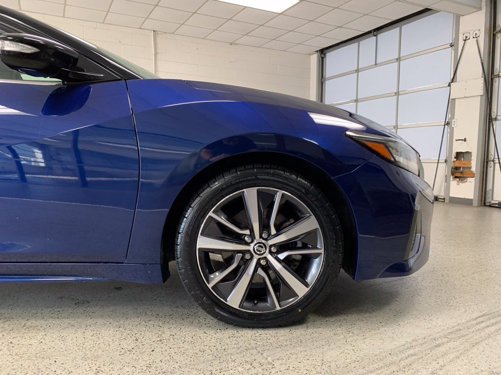 Used 2019 Nissan Maxima 3.5 SV w/ Floor Mat Group FWD image 8