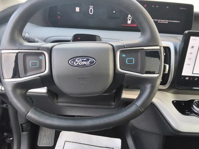 Used 2025 Ford Expedition Active RWD image 37