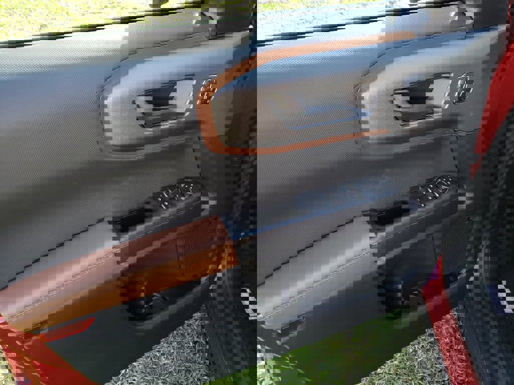 New 2025 Ford Bronco Sport Outer Banks w/ Outer Banks Tech Package+ image 17