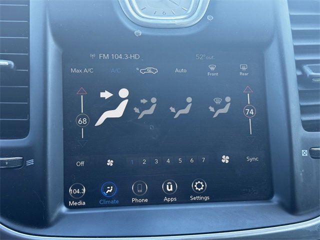 Certified 2022 Chrysler 300 Touring image 27