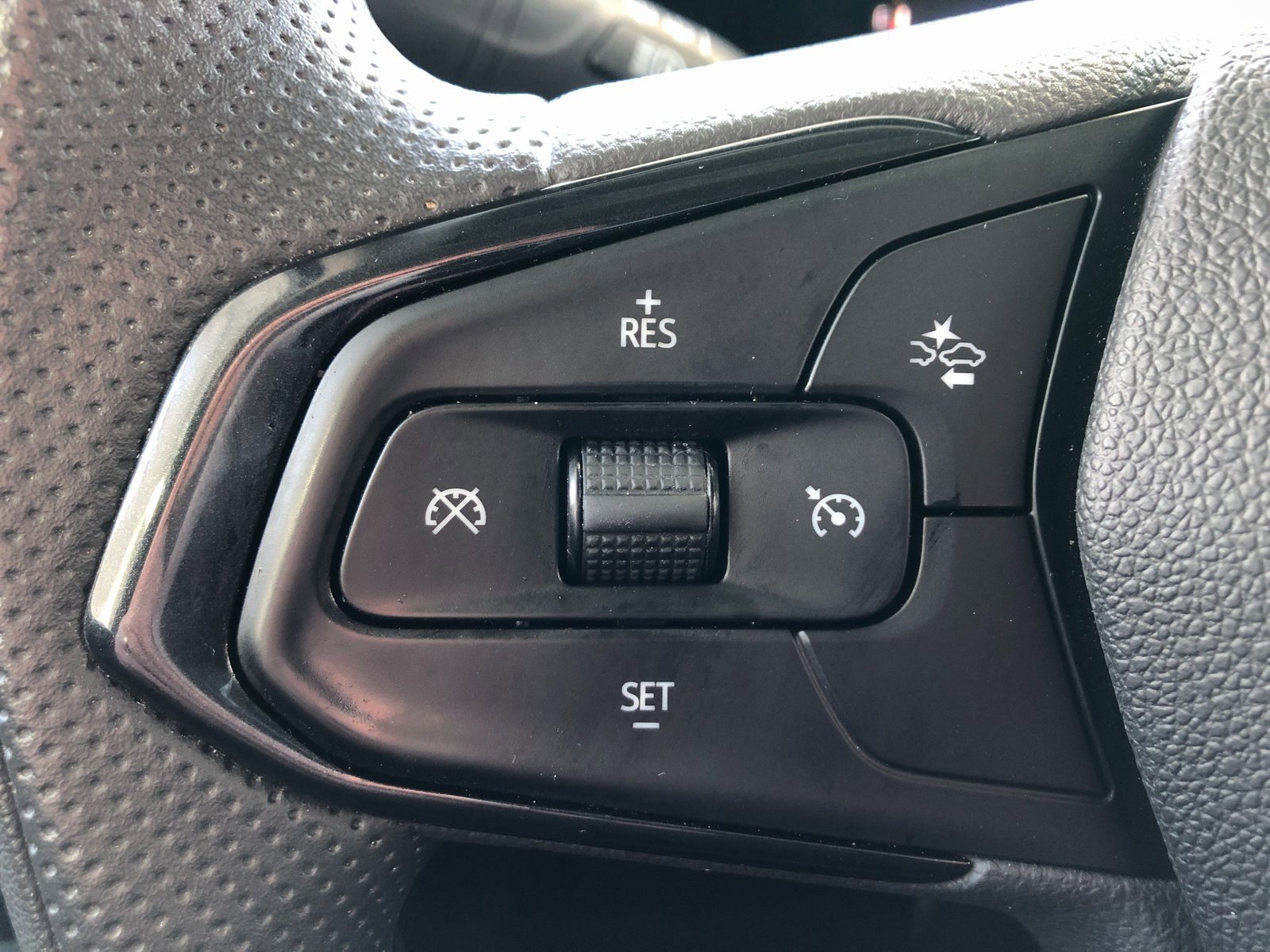 Certified 2025 Chevrolet TrailBlazer LS w/ LS Convenience Package image 35