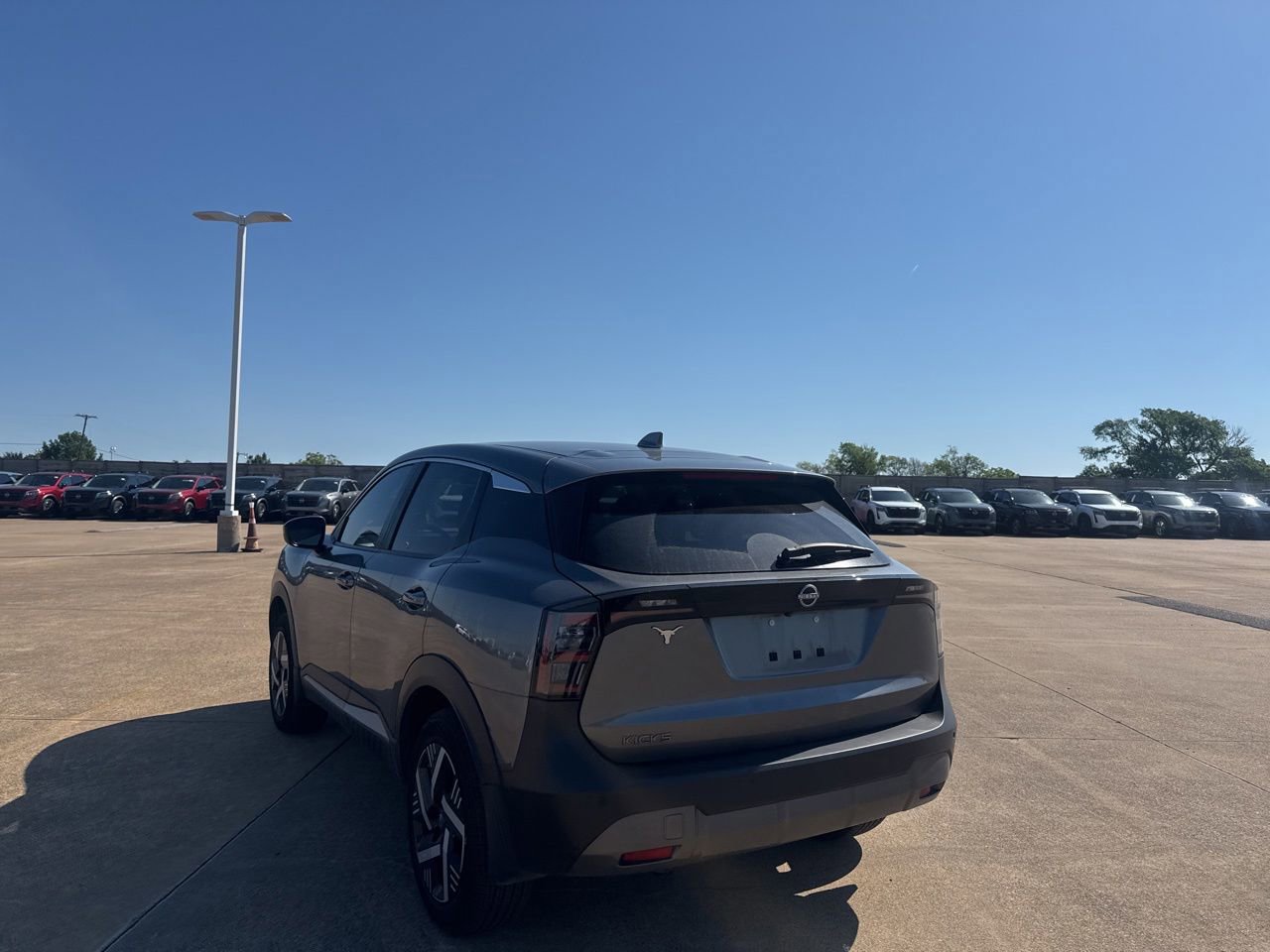 Certified 2025 Nissan Kicks SV w/ Charging Package FWD image 17