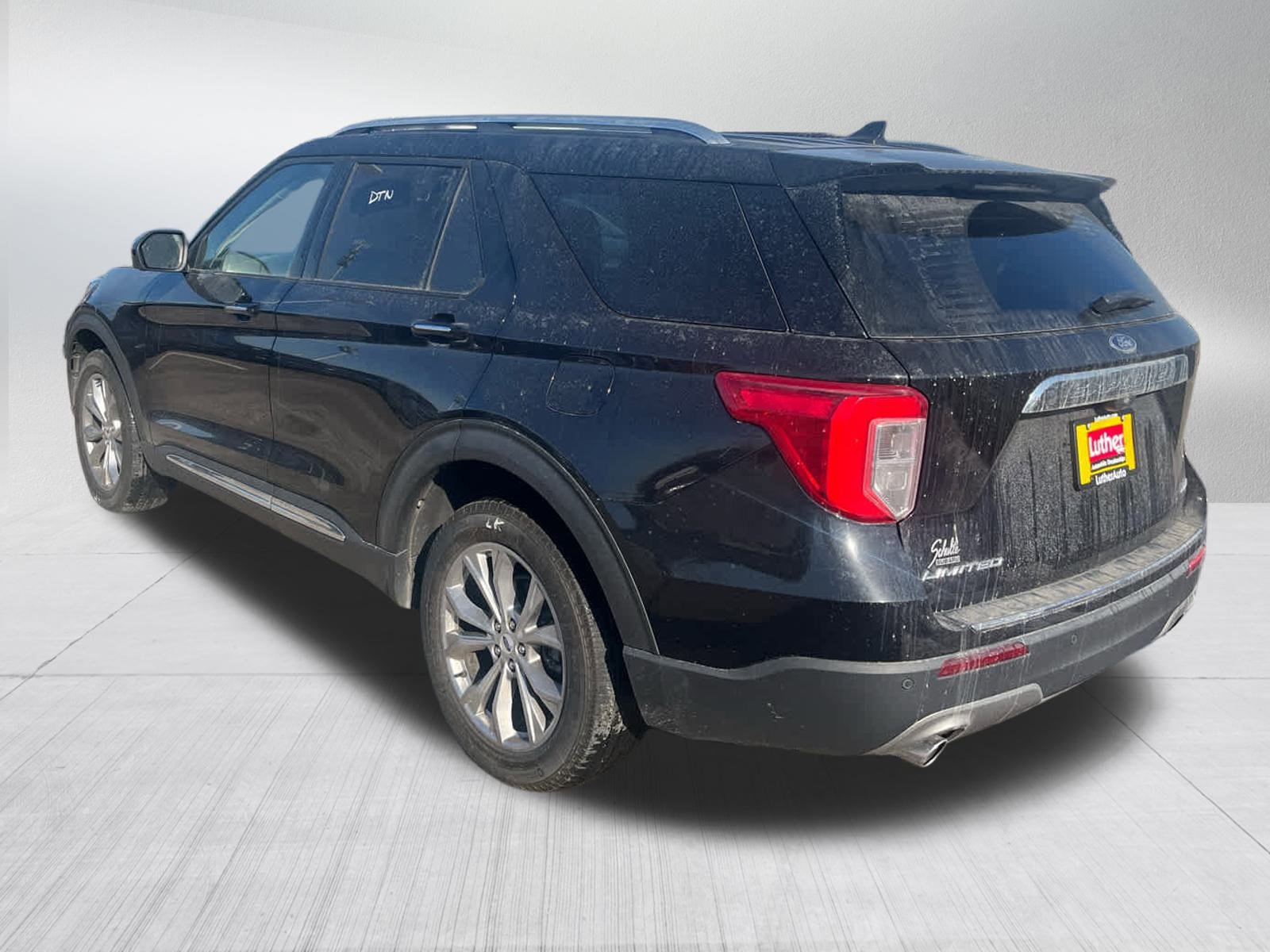 Used 2023 Ford Explorer Limited image 8