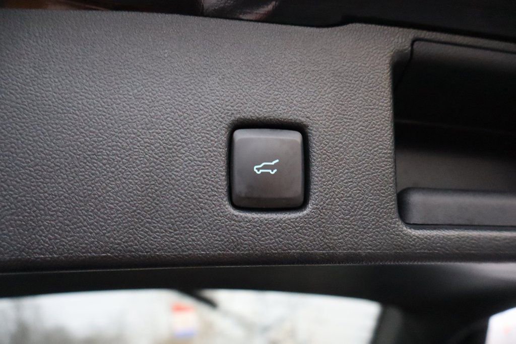 Used 2023 Ford Escape ST-Line image 25