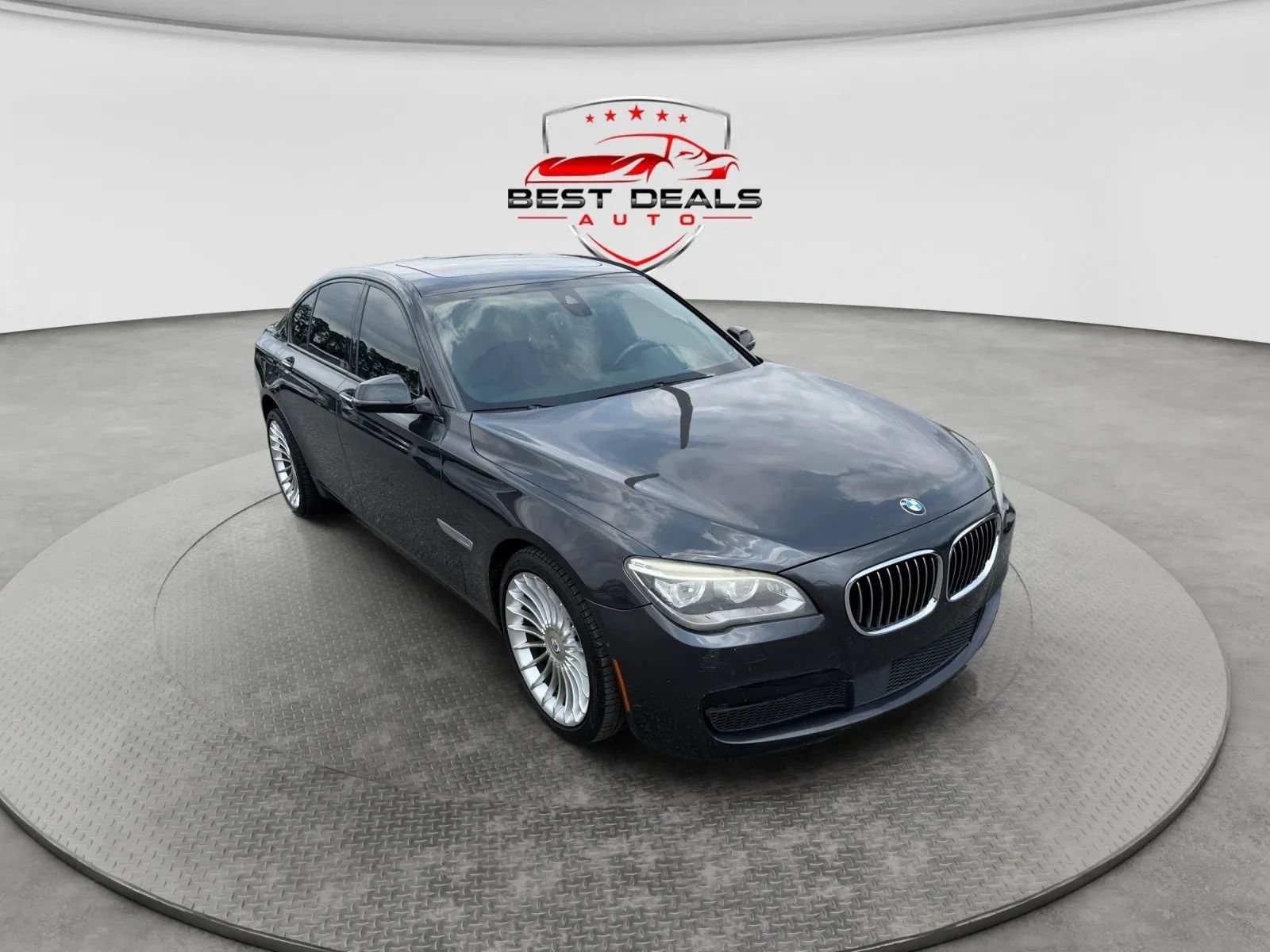 Used 2015 BMW 750i RWD image 8