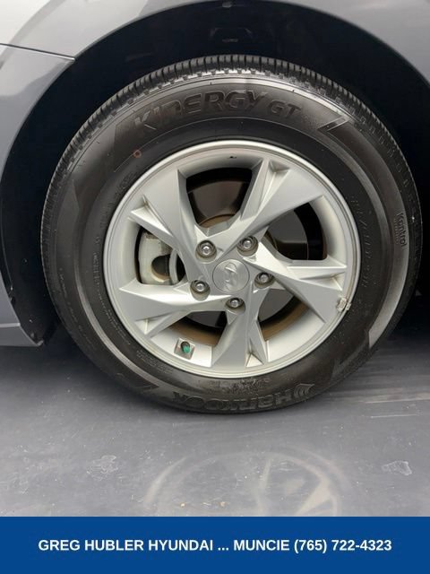 Used 2023 Hyundai Elantra SE FWD image 42
