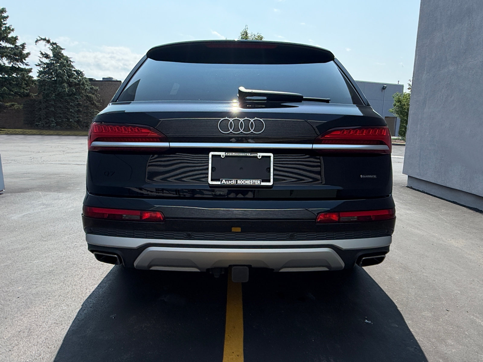 Used 2025 Audi Q7 3.0T Prestige AWD/4WD image 11