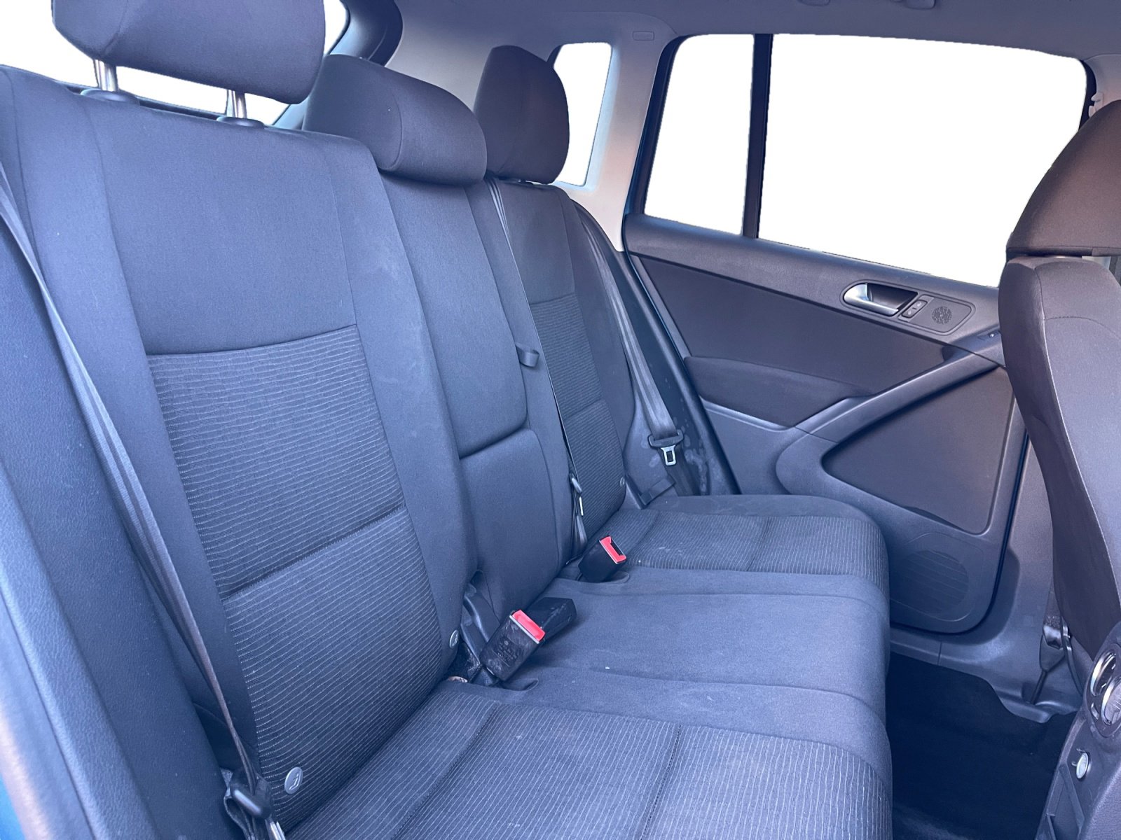 Used 2017 Volkswagen Tiguan Limited w/ Premium Package FWD image 13