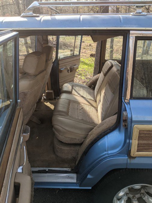 Used 1991 Jeep Grand Wagoneer image 8