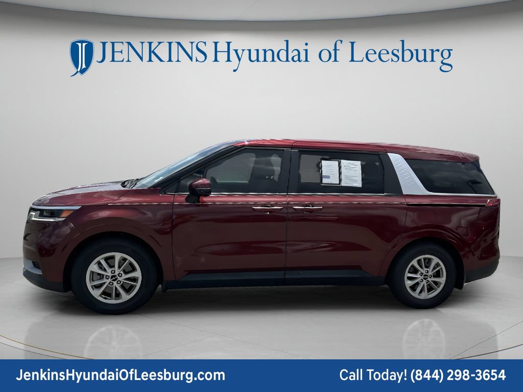 Used 2024 Kia Carnival LX FWD image 10