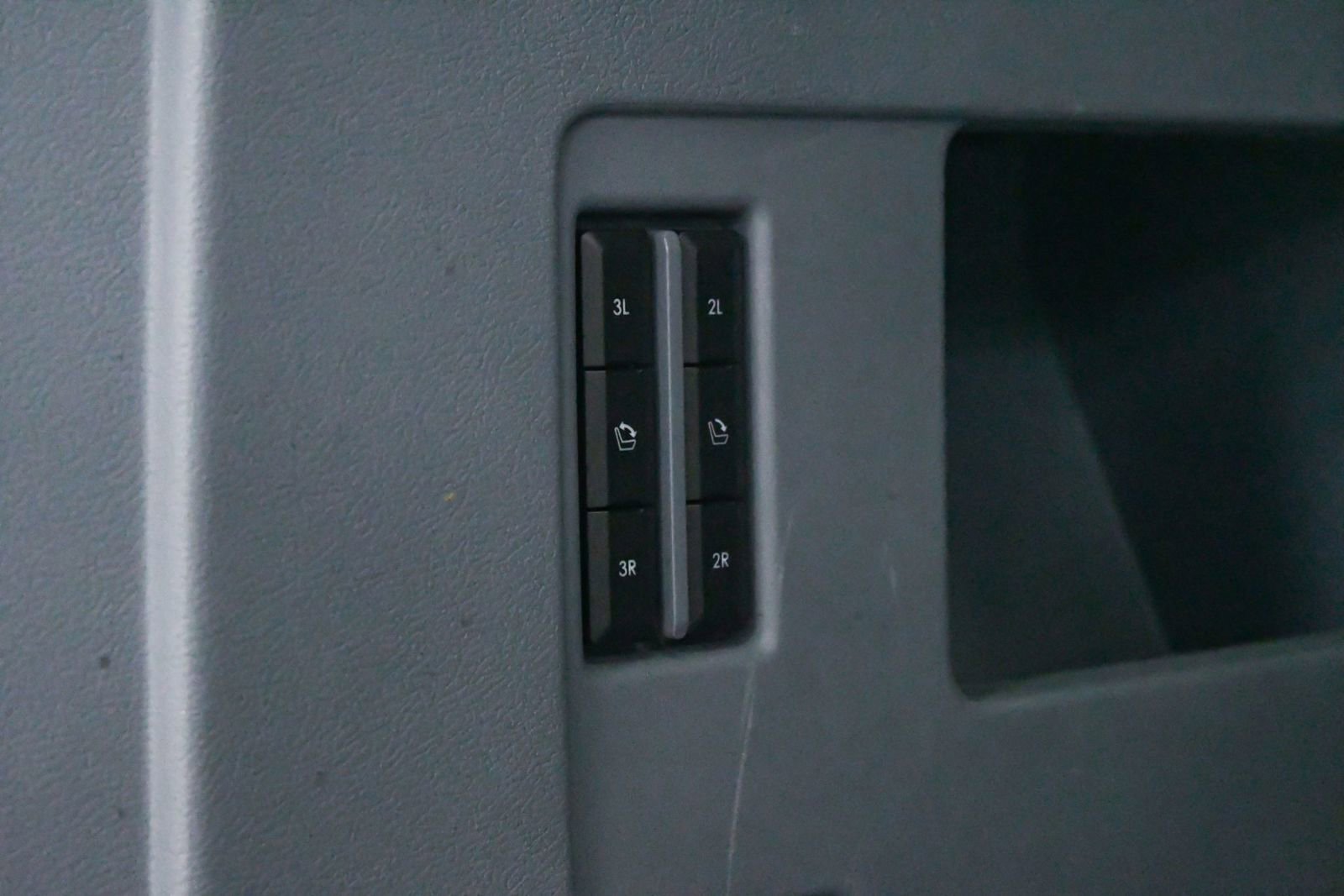 Used 2024 Lincoln Navigator L Black Label image 9