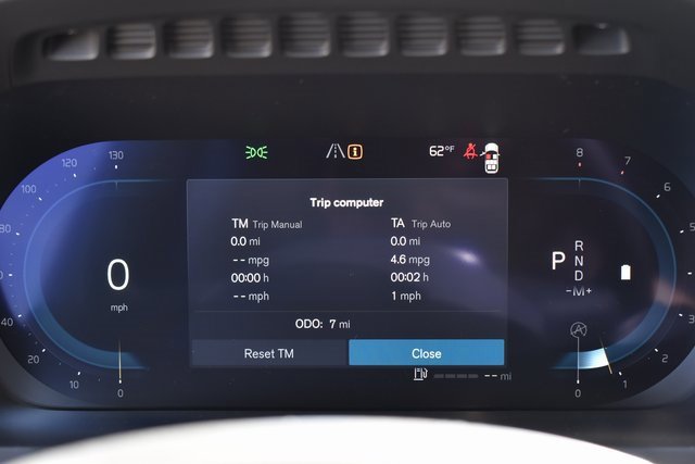 Used 2025 Volvo XC90 B6 Ultra w/ Lounge Package image 17