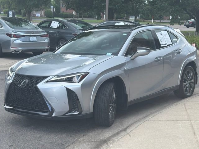 Certified 2024 Lexus UX 250h F Sport FWD image 3