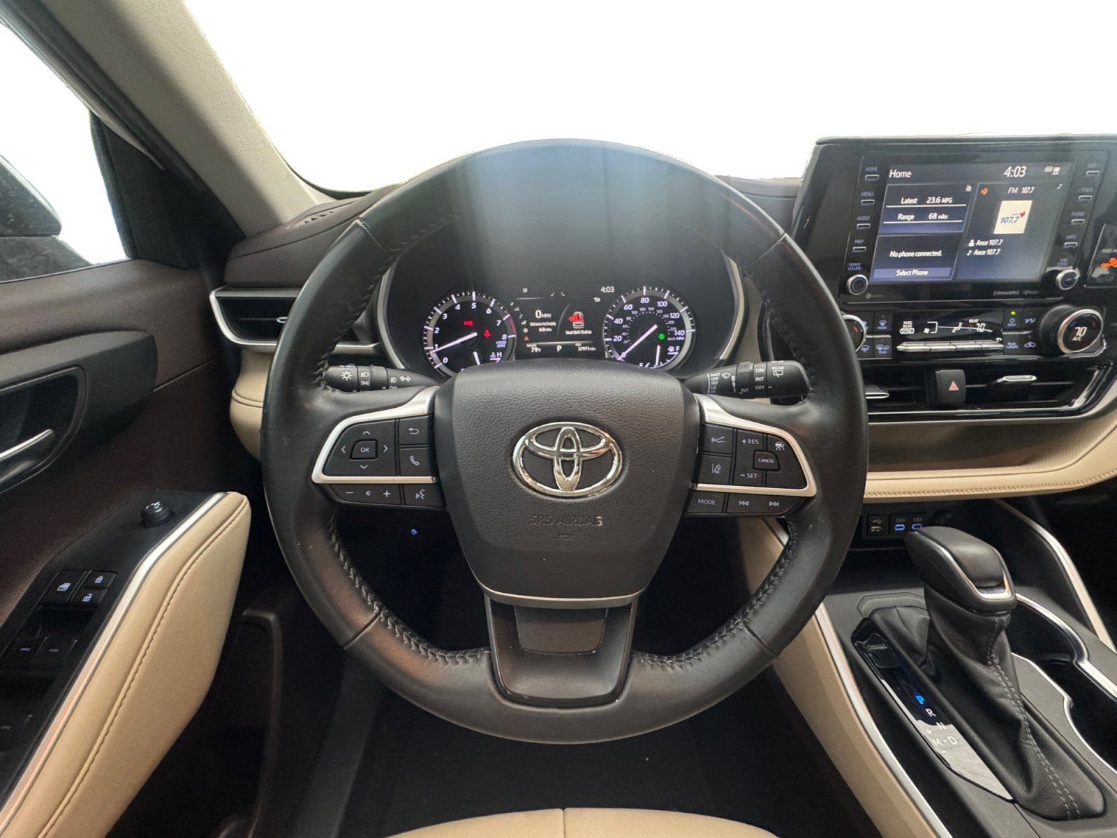 Used 2022 Toyota Highlander XLE FWD image 14