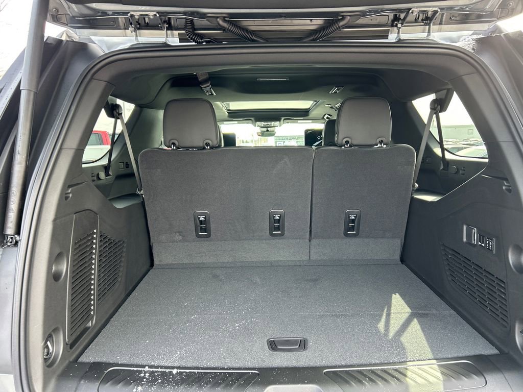 New 2026 GMC Yukon XL Elevation w/ Elevation Premium Package image 38