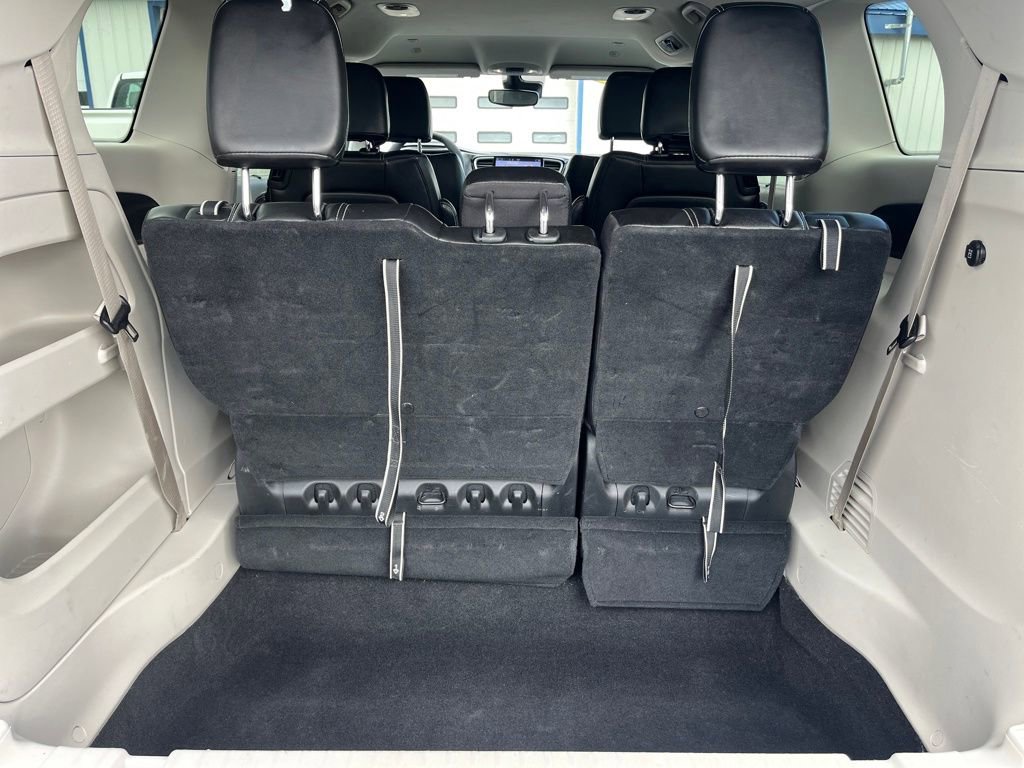 Used 2024 Chrysler Pacifica Touring-L image 38