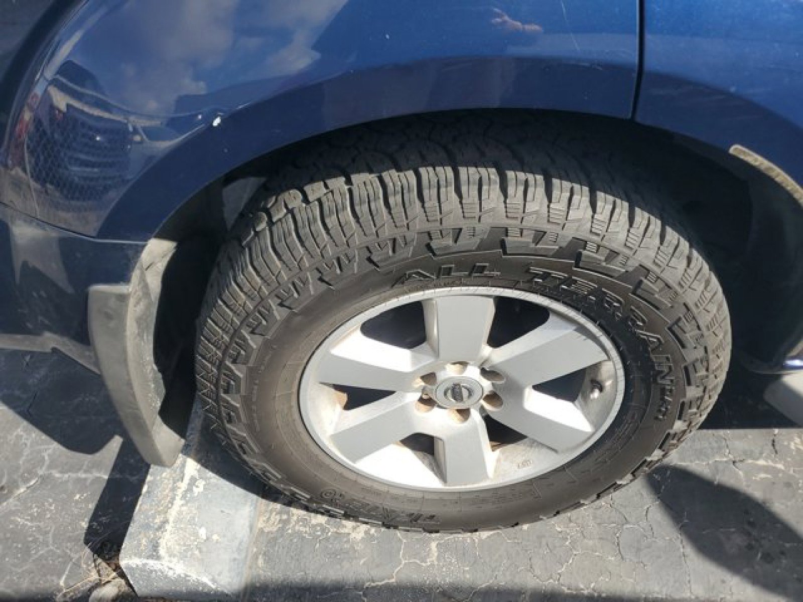 Used 2008 Nissan Pathfinder SE w/ Premium Pkg image 8