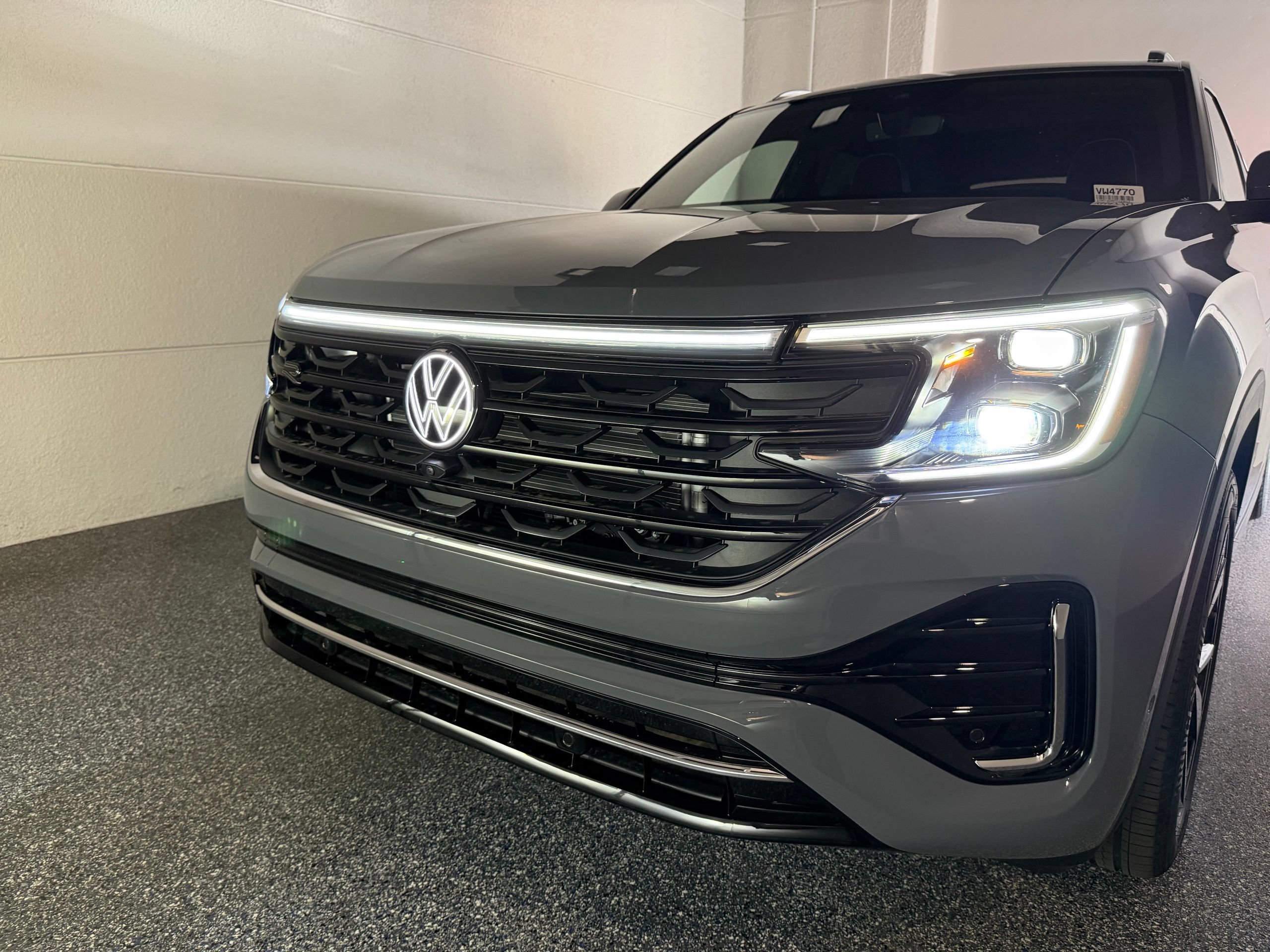 New 2026 Volkswagen Atlas Cross Sport SEL Premium R-Line AWD/4WD image 58