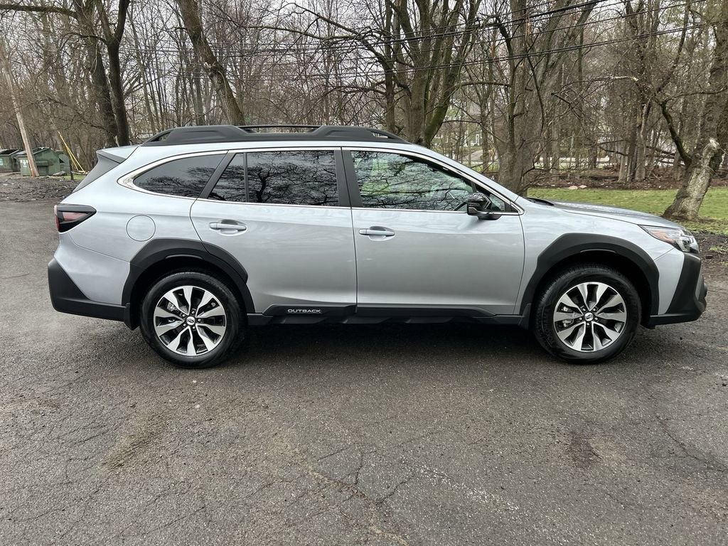 Certified 2025 Subaru Outback Limited XT w/ Popular Package #2 image 9