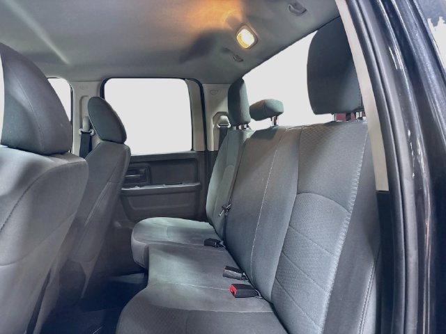 Used 2018 RAM 1500 Express w/ Express Value Package AWD/4WD image 17