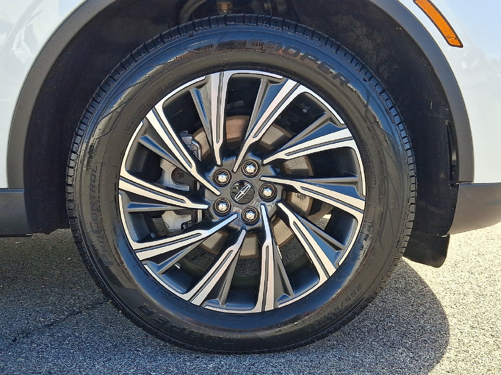 Used 2025 Lincoln Aviator AWD image 10
