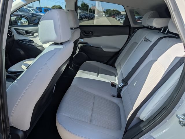 Used 2023 Hyundai Kona SEL FWD image 26