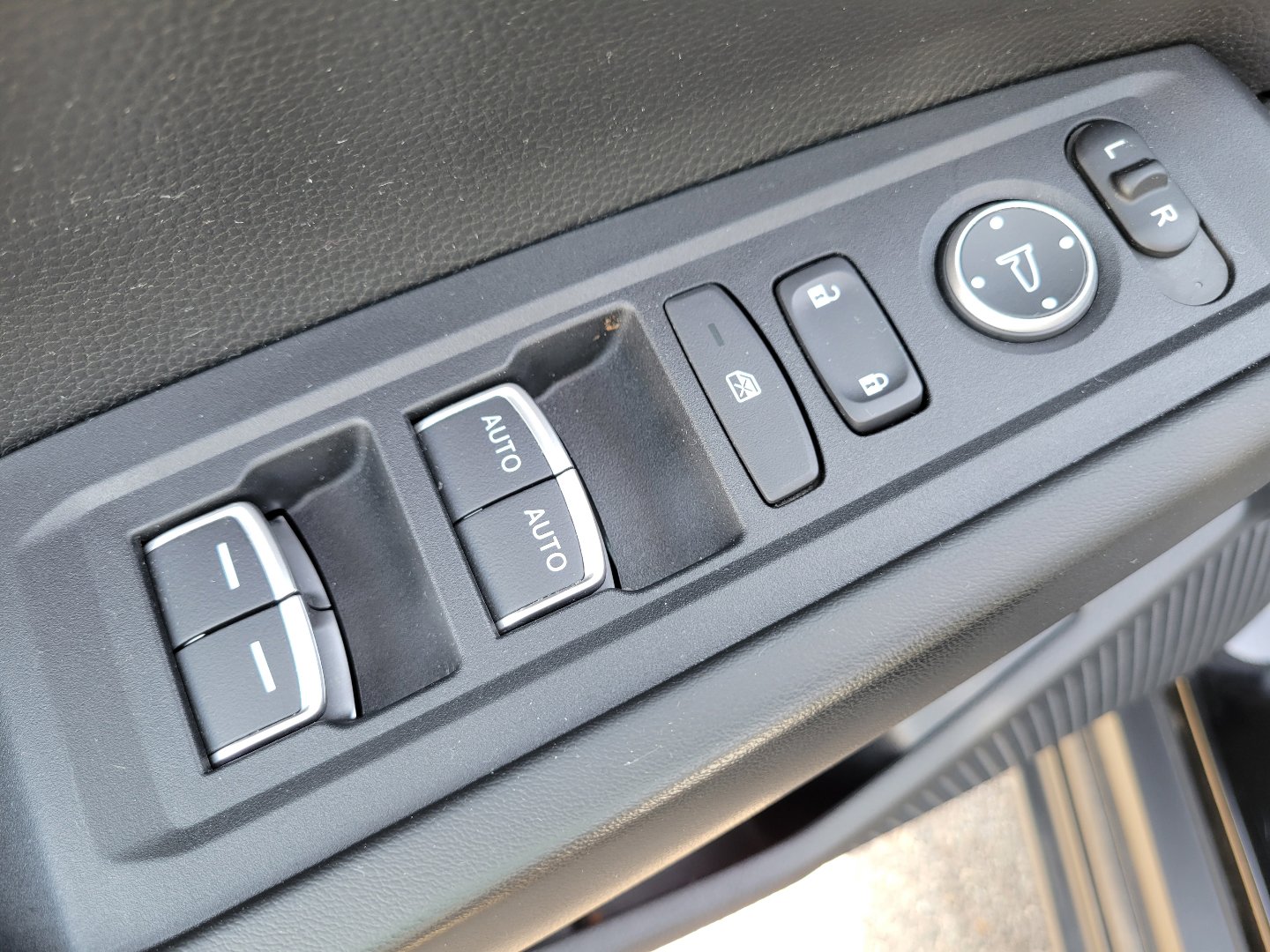 Used 2023 Honda Accord LX image 19