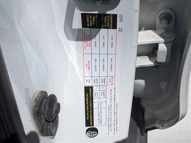 Used 2017 Nissan Rogue SV AWD/4WD image 16