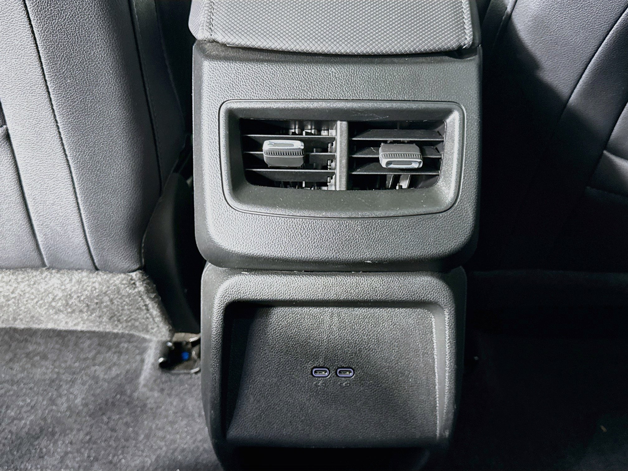 Used 2024 Chevrolet Equinox EV LT AWD/4WD image 28