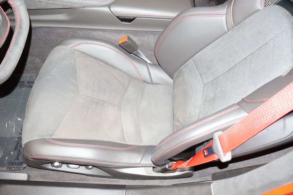 Used 2020 Chevrolet Corvette Stingray Premium Cpe w/ 3LT Preferred Equipment Group image 49